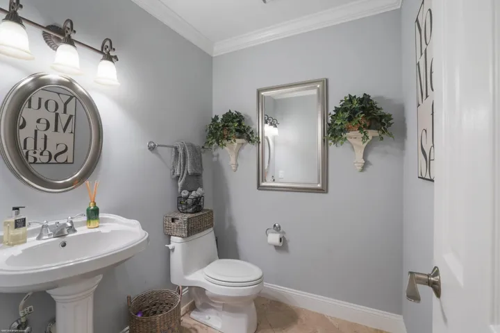 2379 Newbury Ct 022