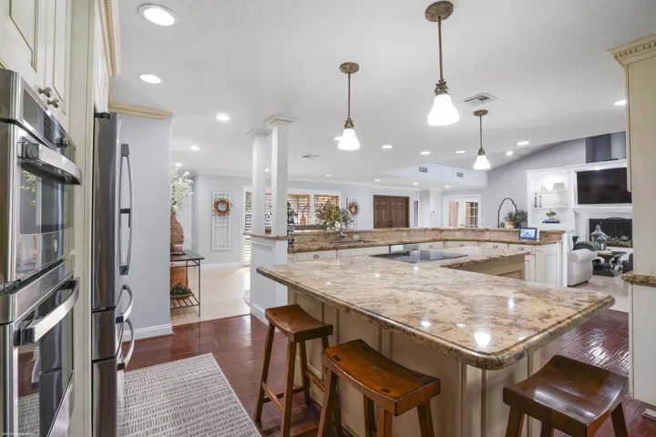 2379 Newbury Ct 020