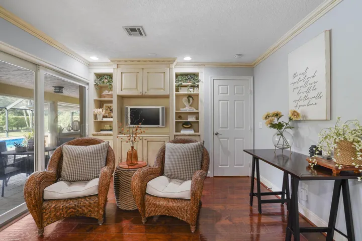 2379 Newbury Ct 032