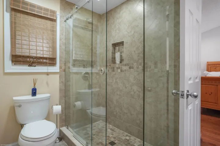 2379 Newbury Ct 039