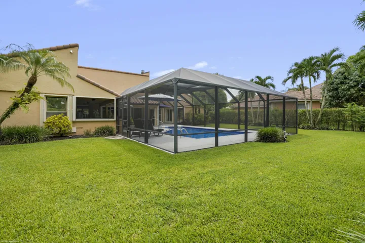 2379 Newbury Ct 056