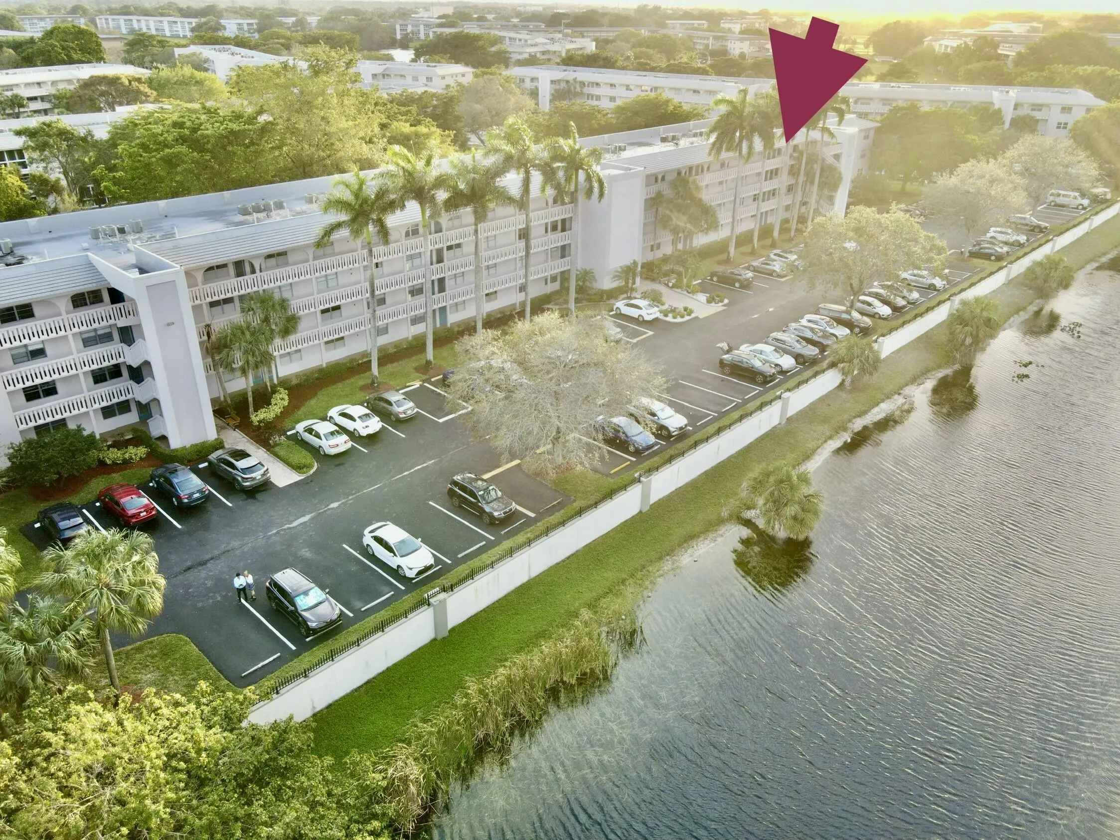 2004 GRANADA BUILDING