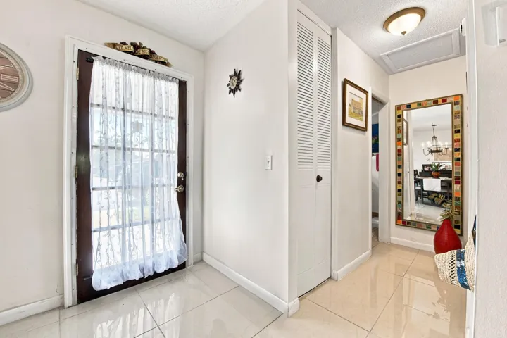 Entry way