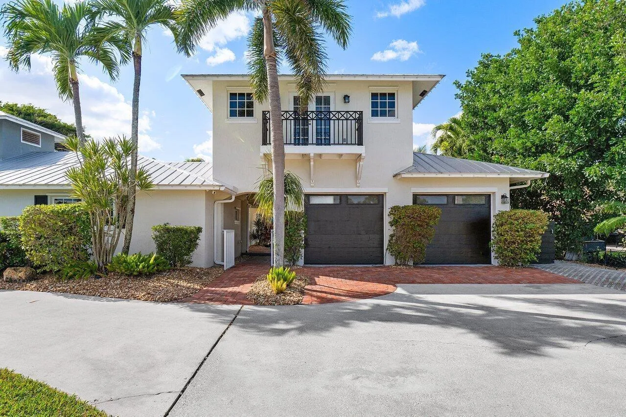 002-3815SouthLakeDrive-BoyntonBeach-FL-3