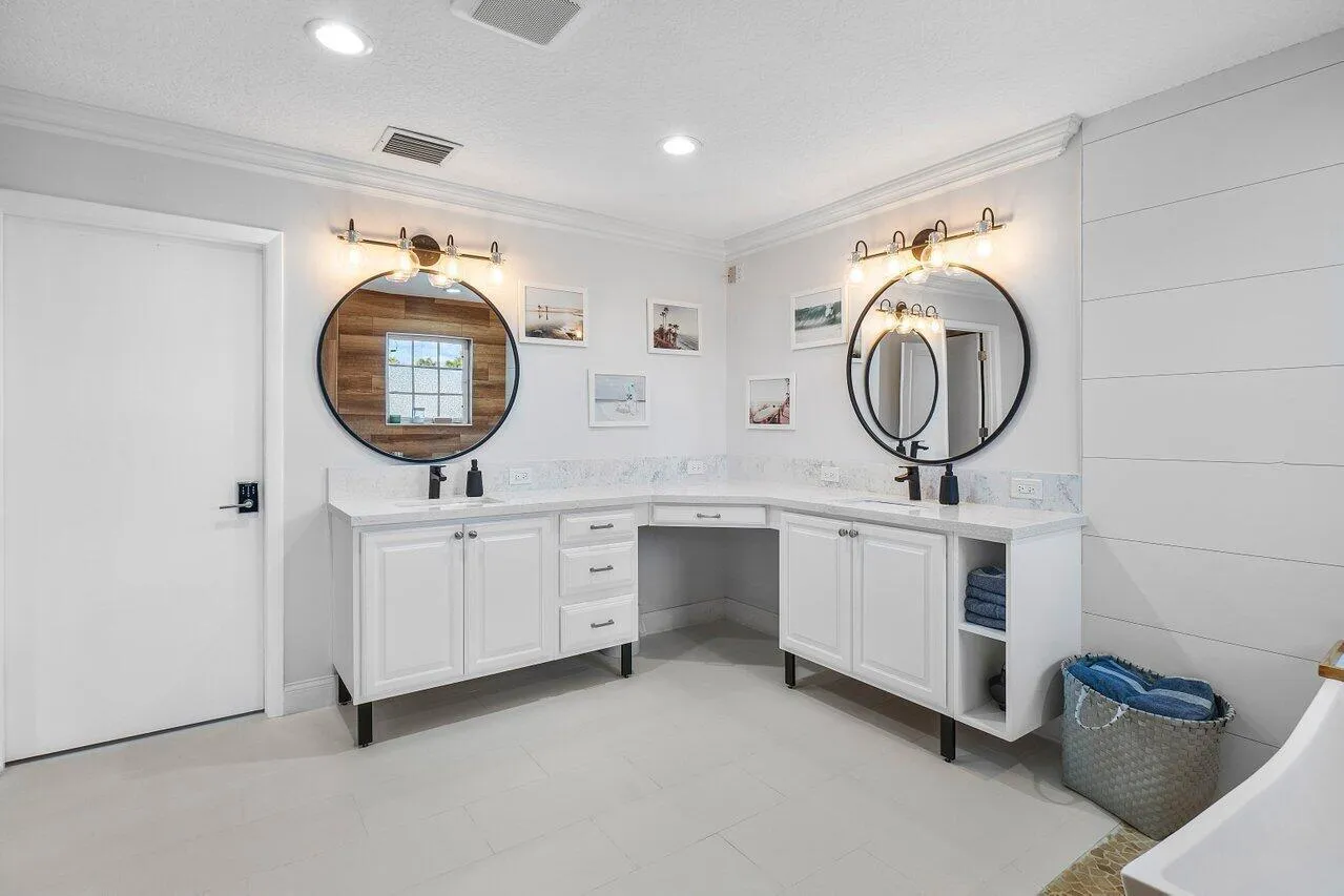 033-3815SouthLakeDrive-BoyntonBeach-FL-3
