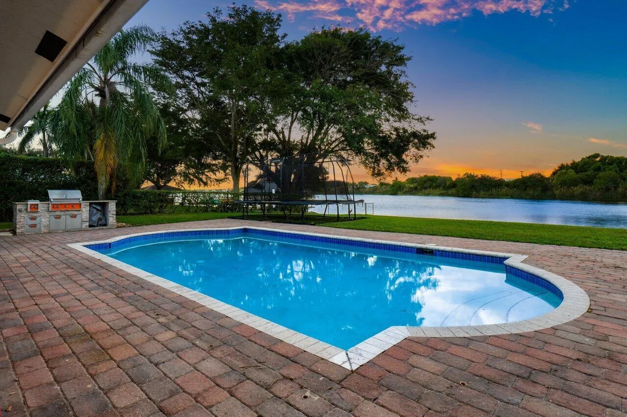 007-3815SouthLakeDrive-BoyntonBeach-FL-3
