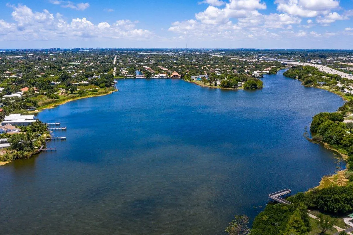 082-1508LakeDrive-DelrayBeach-FL-33444-S
