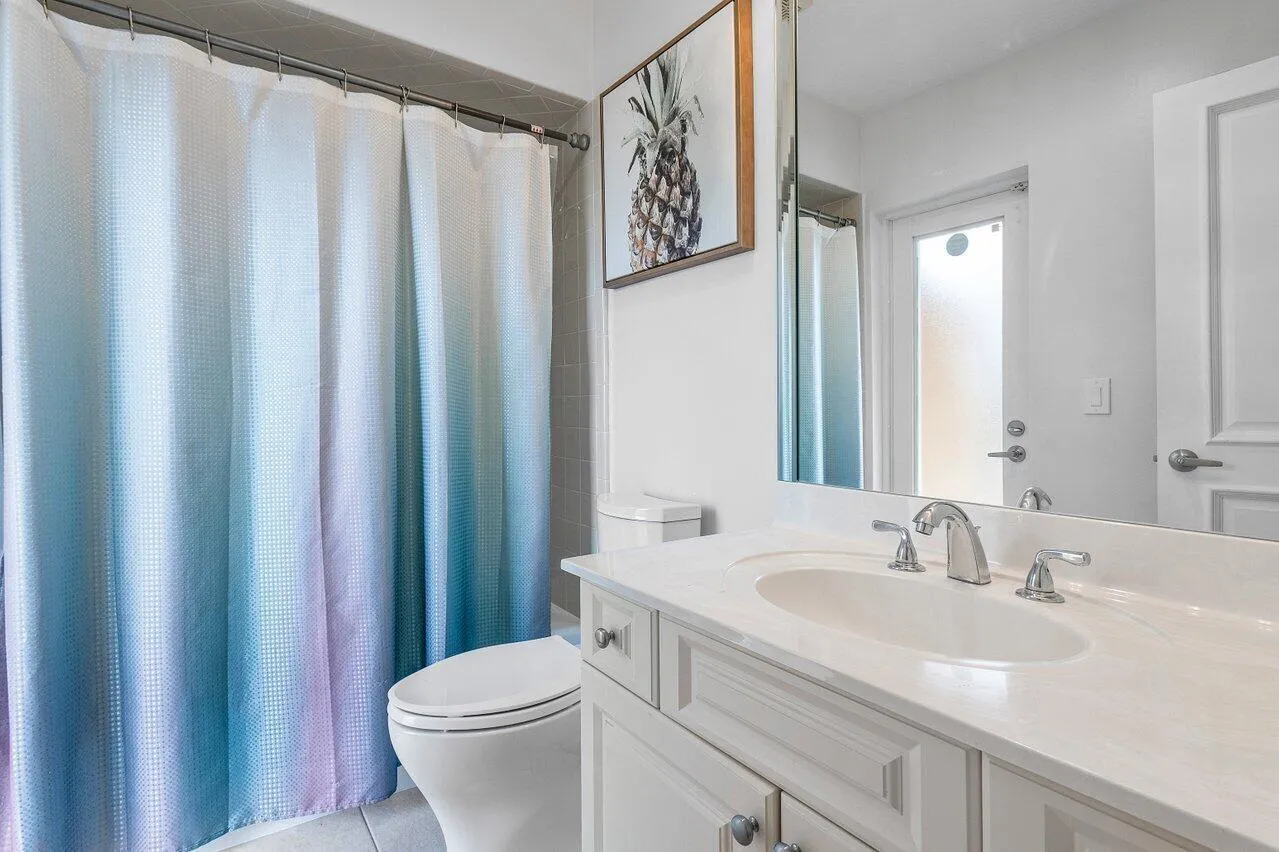 025-3815SouthLakeDrive-BoyntonBeach-FL-3