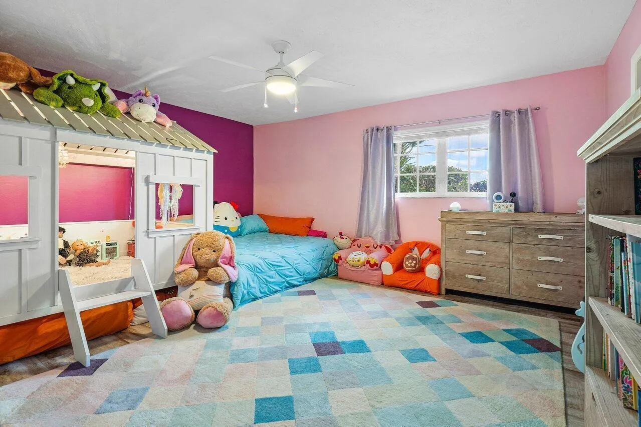 026-3815SouthLakeDrive-BoyntonBeach-FL-3