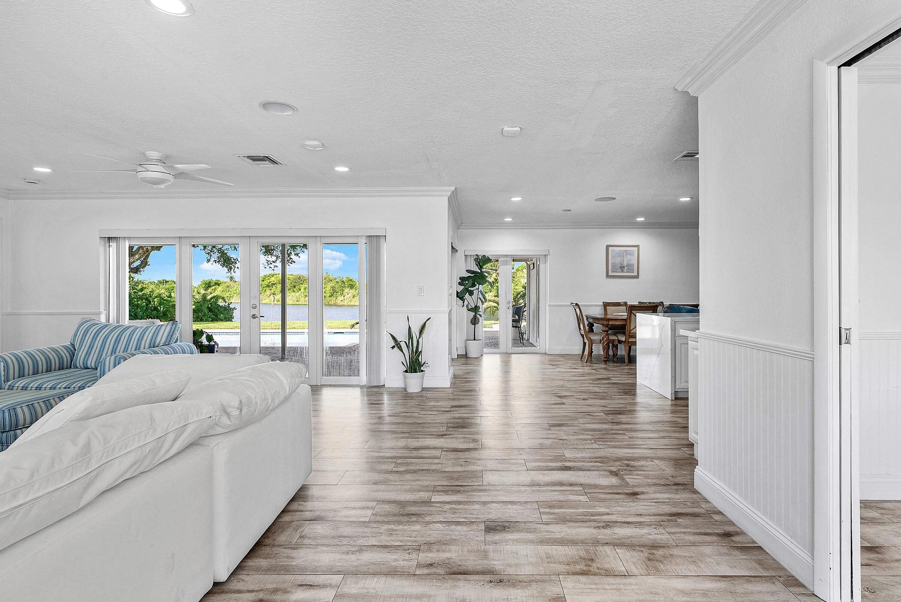007-3815SouthLakeDrive-BoyntonBeach-FL-3