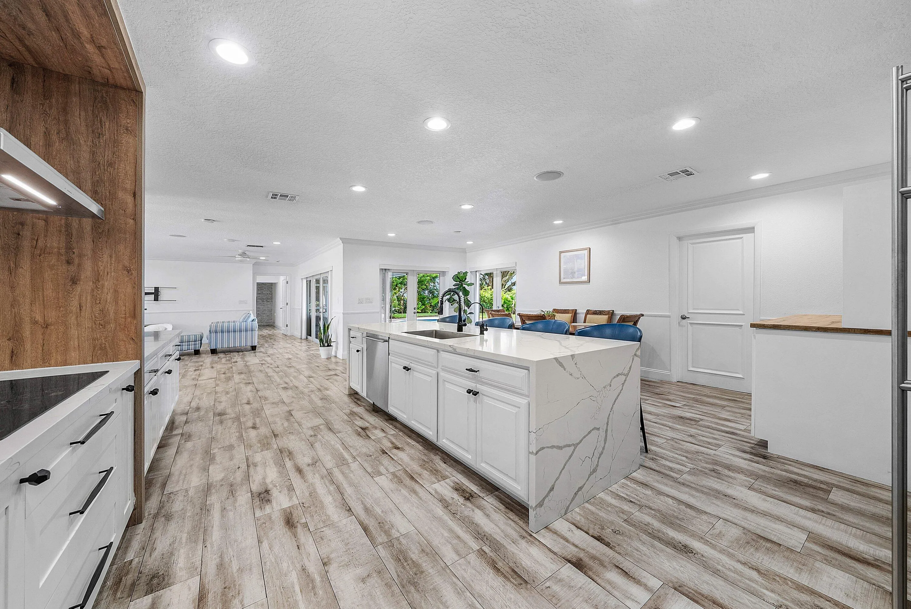 010-3815SouthLakeDrive-BoyntonBeach-FL-3