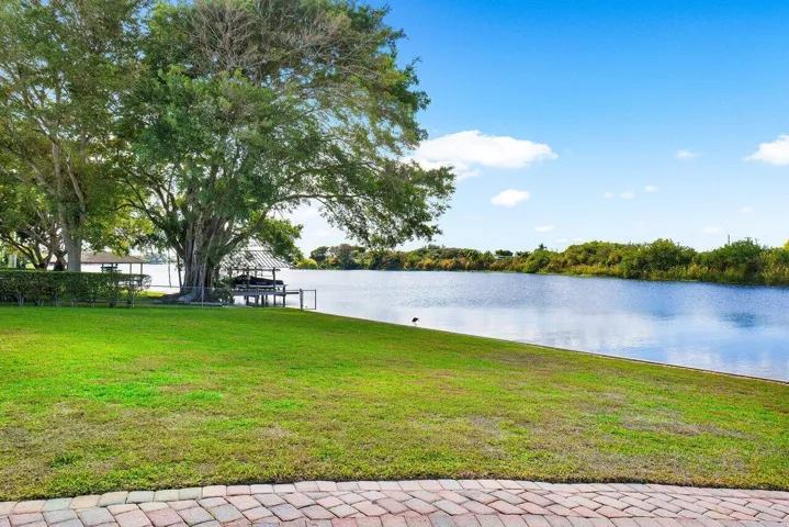 039-3815SouthLakeDrive-BoyntonBeach-FL-3