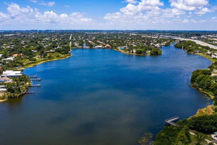 080-1508LakeDrive-DelrayBeach-FL-33444-S