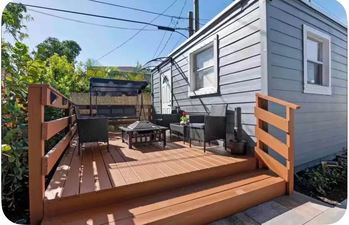 Deck Guest house