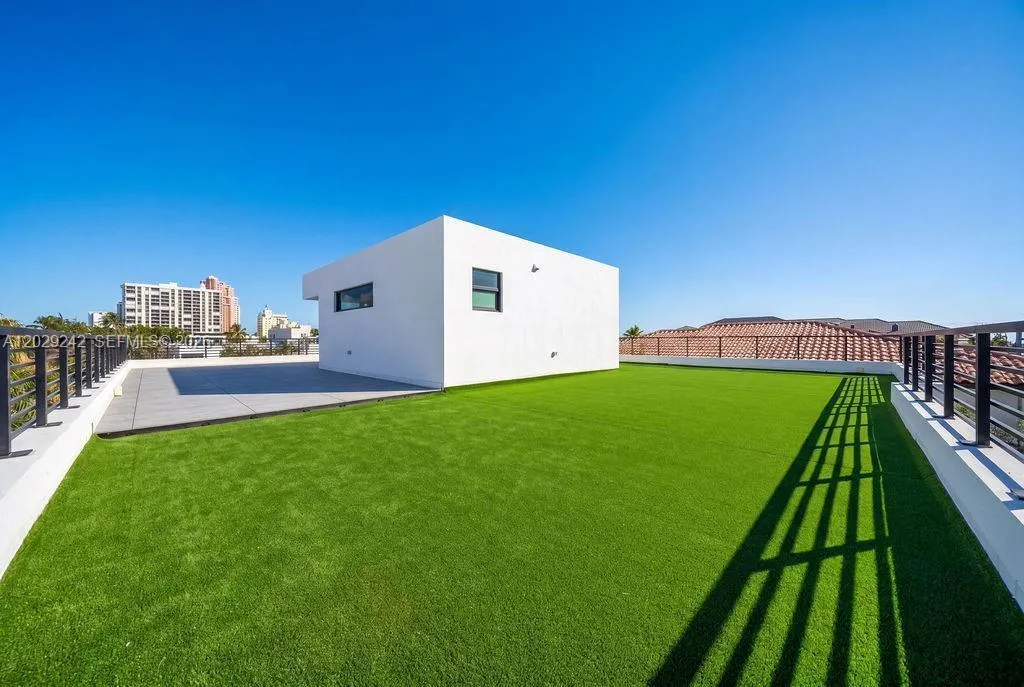 Property photo 63