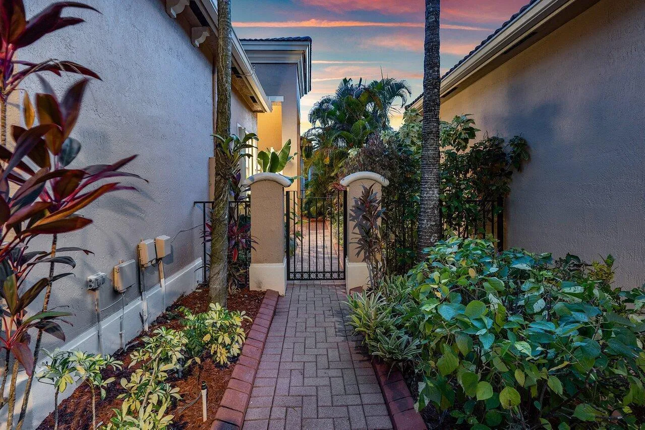 005-5818Northwest119thDrive-CoralSprings