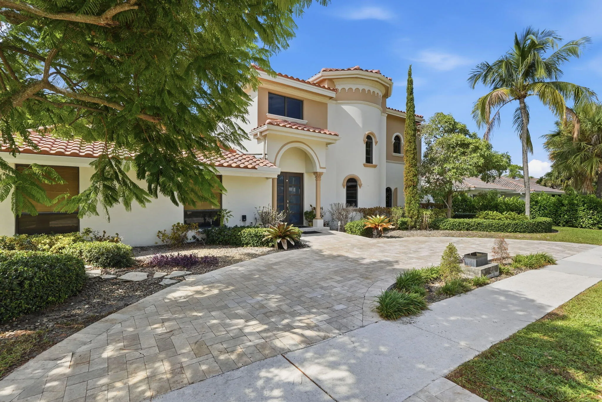 2-web-or-mls-1500_SW_15th_St_002