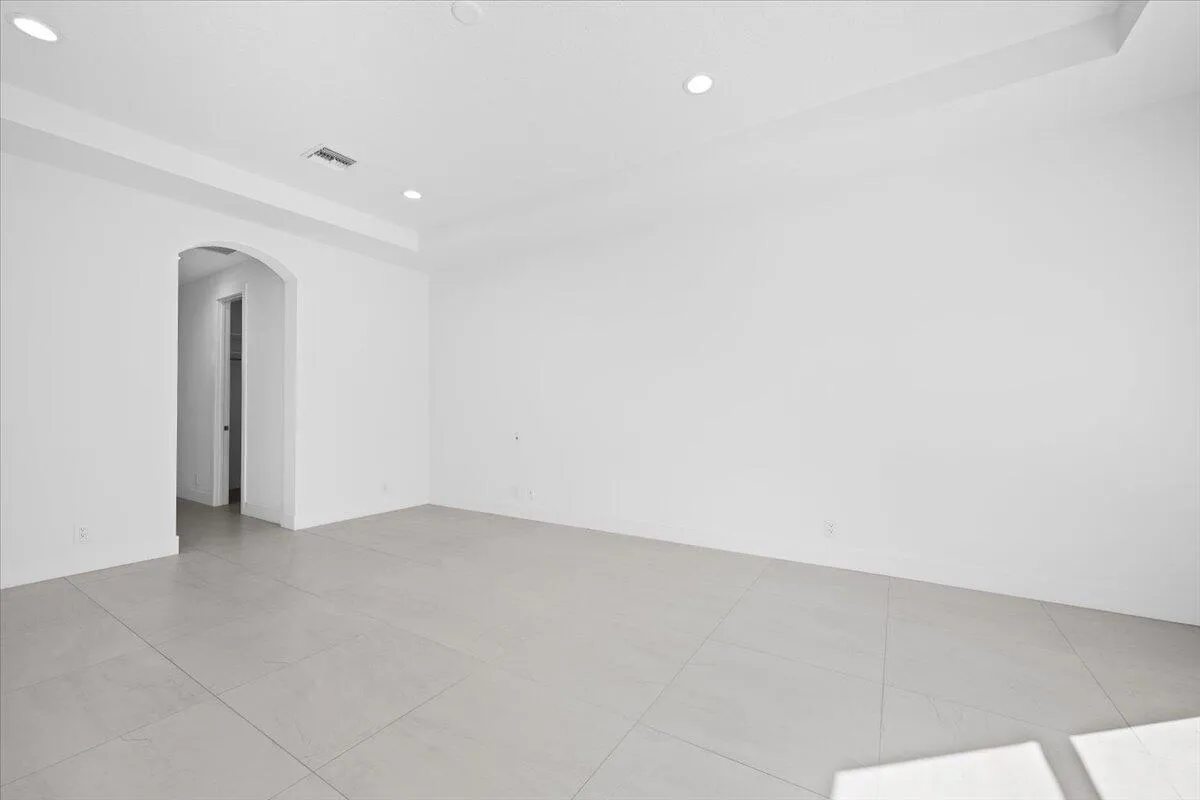Large Owner's Suite