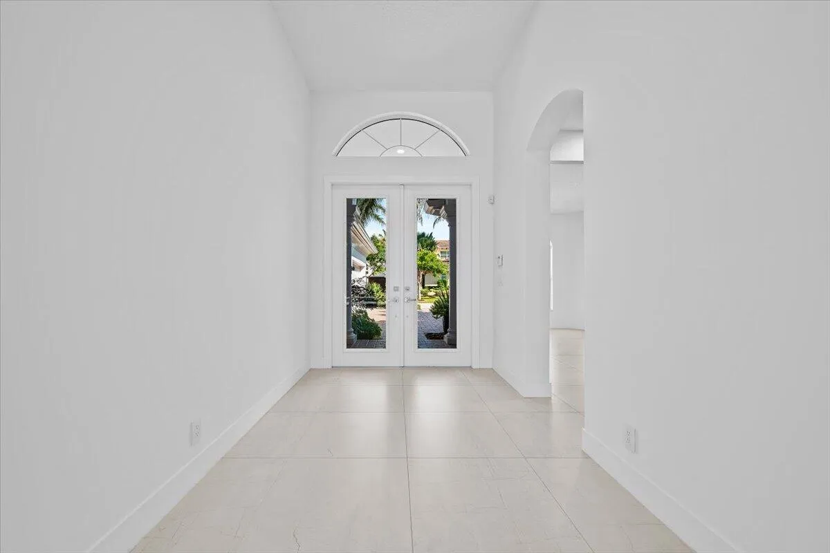 Elegant Foyer Entrance