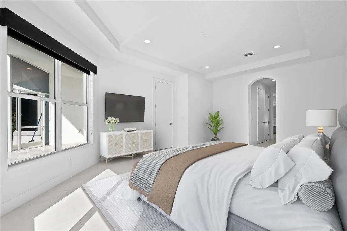 Large Owner's Suite