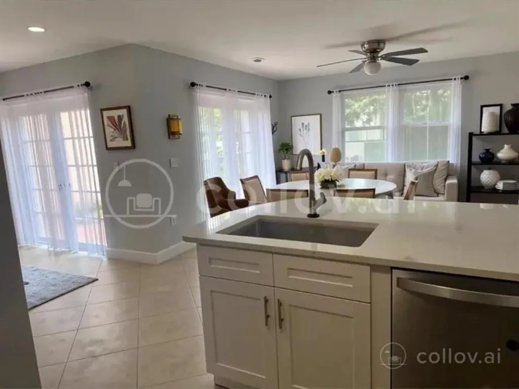 Kitchen/View to family room