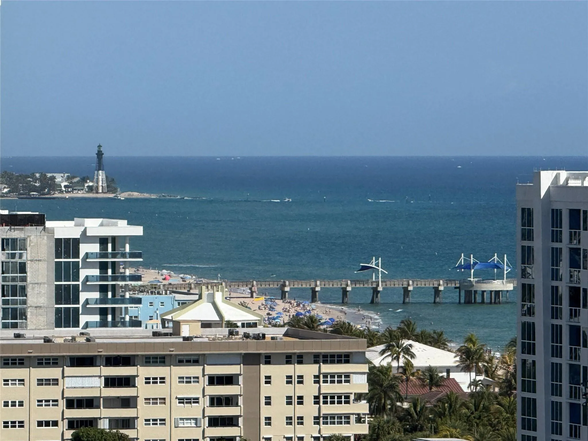 lighthouse / pier view