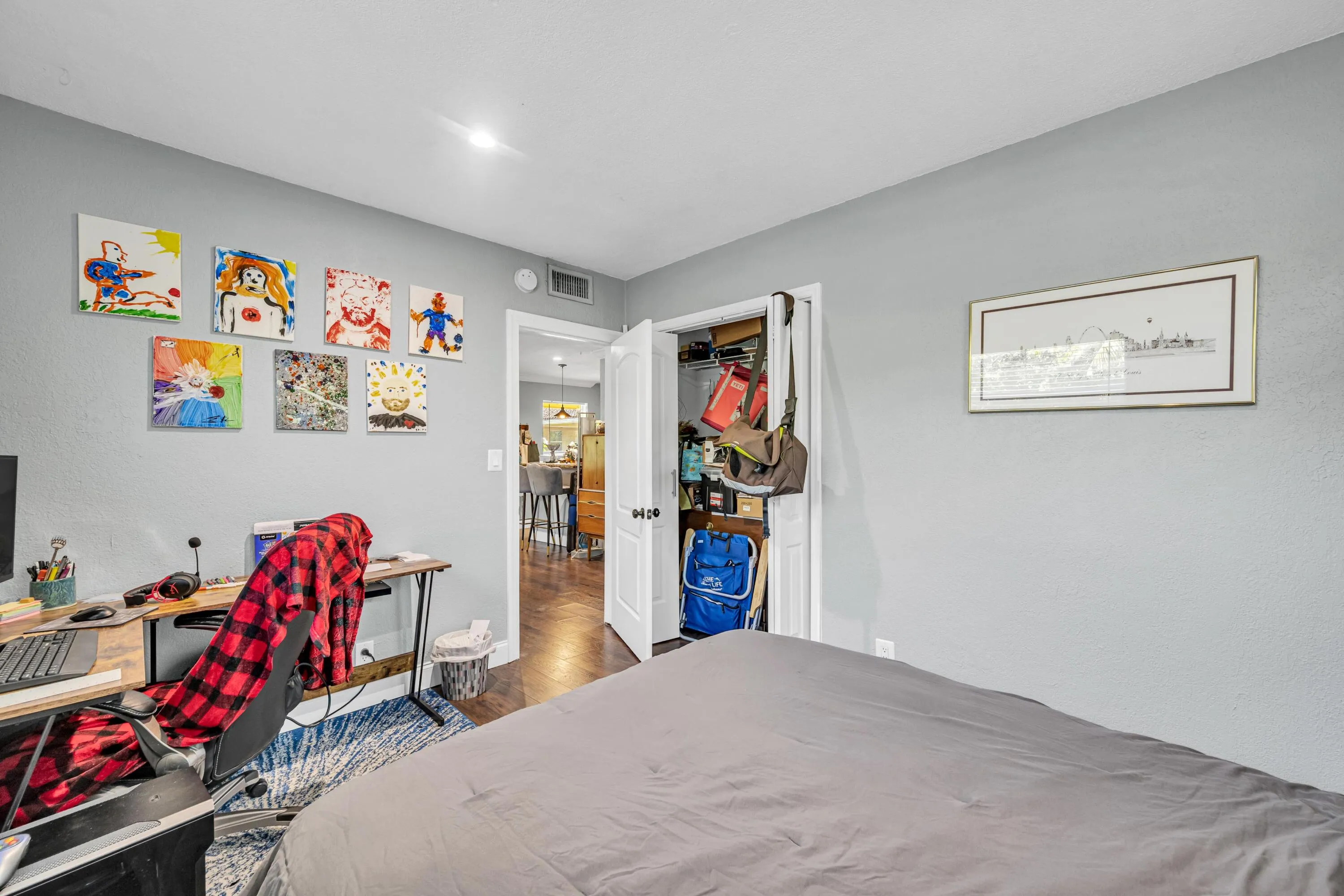 811 NE 14TH PL #10-14