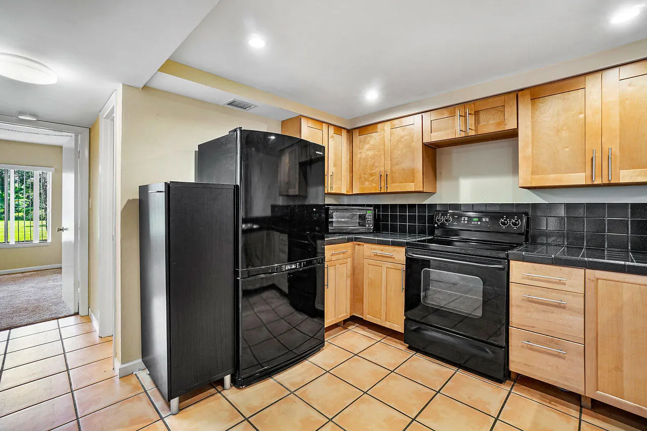 008-6559ChasewoodDr-Jupiter-FL-small