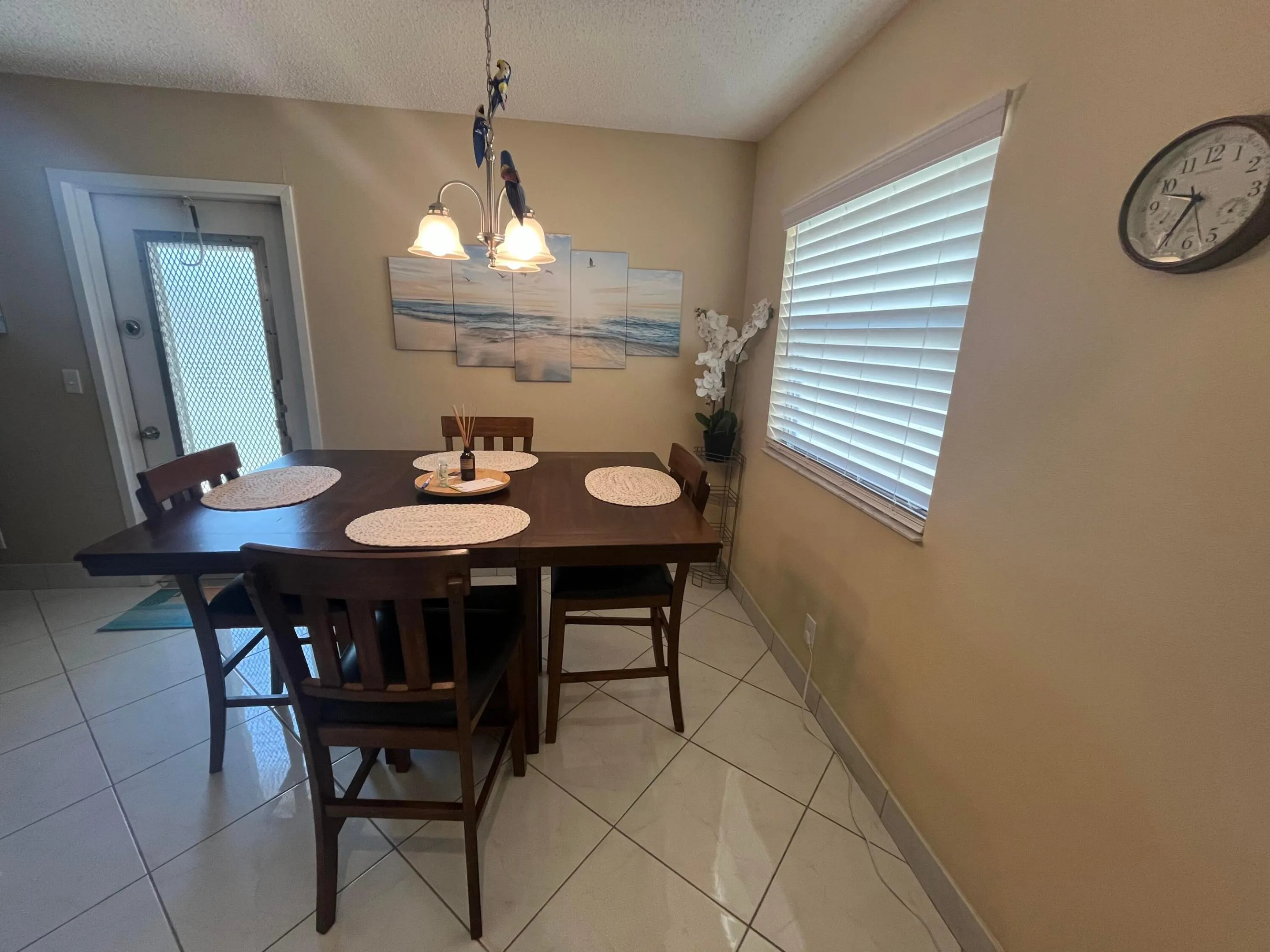 gorgeous table for 4 in the eat-in-kitchen/ dining area.