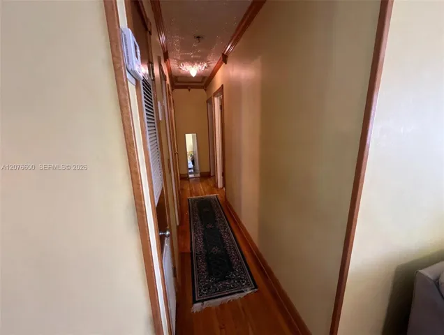 Photo 33