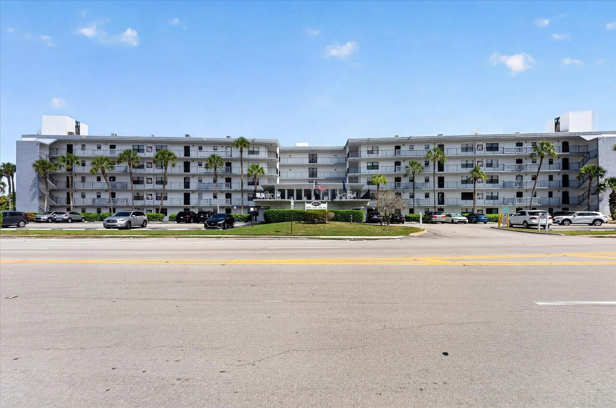 03-9235-SW-8th-St-apart-205-Boca-Raton-F