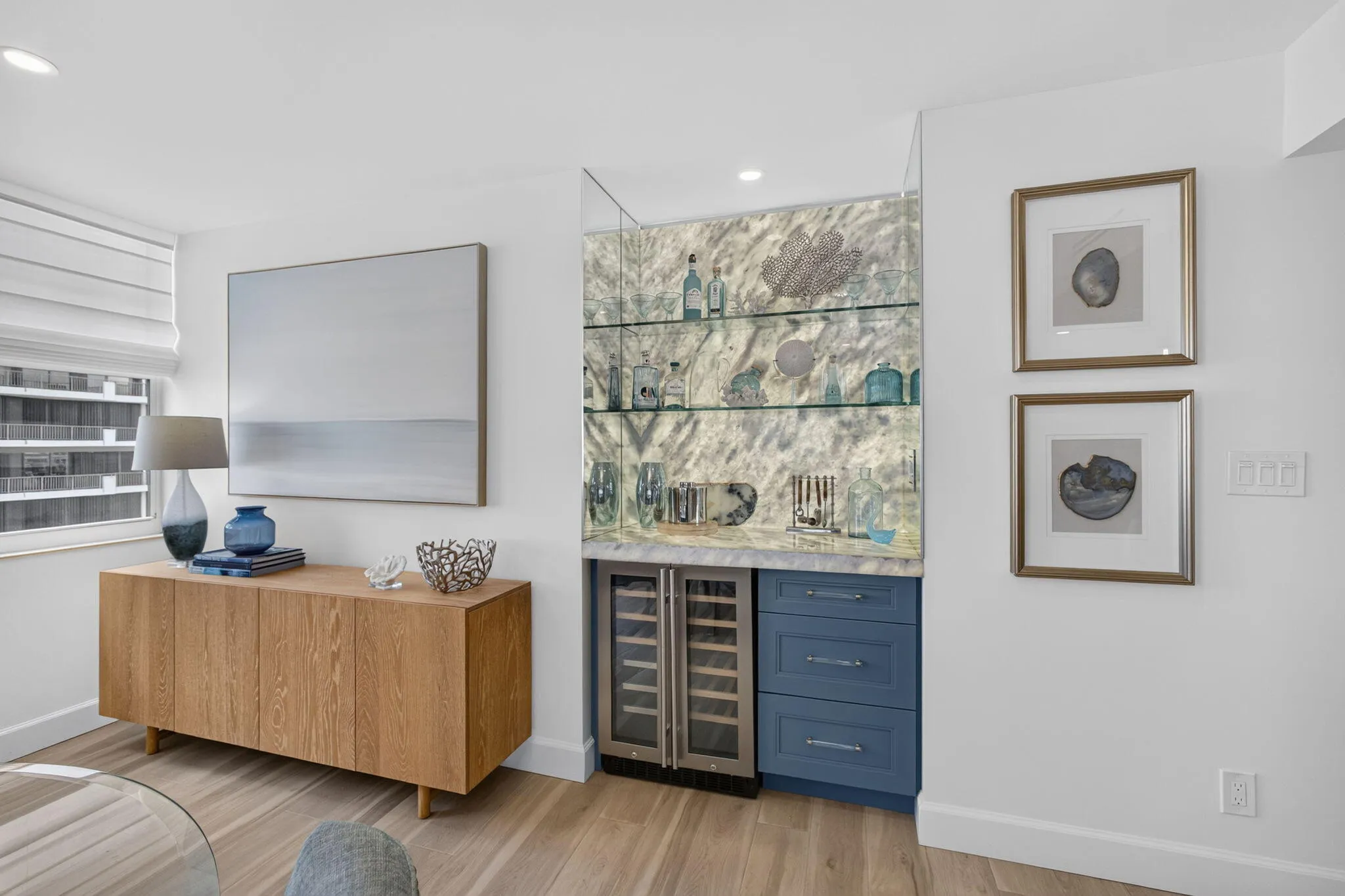 Wet bar