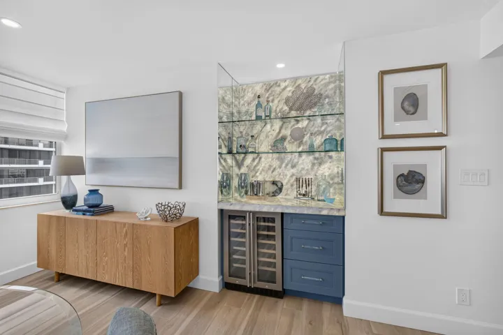 Wet bar
