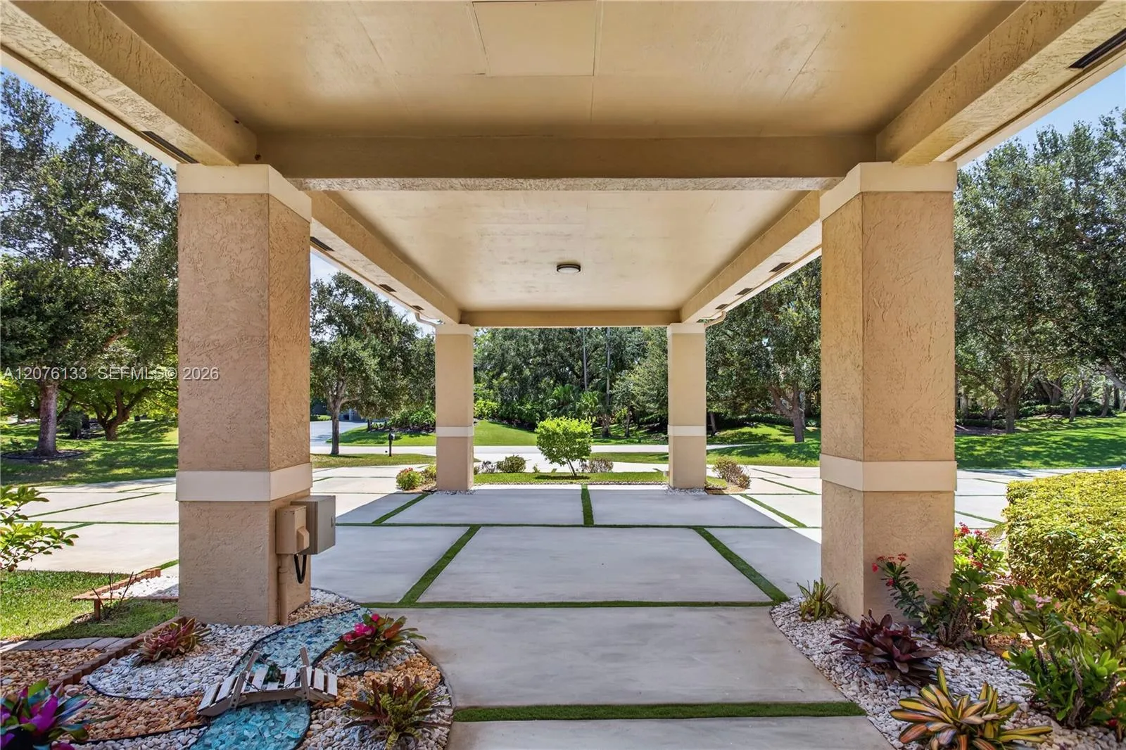 Porte-Cochere