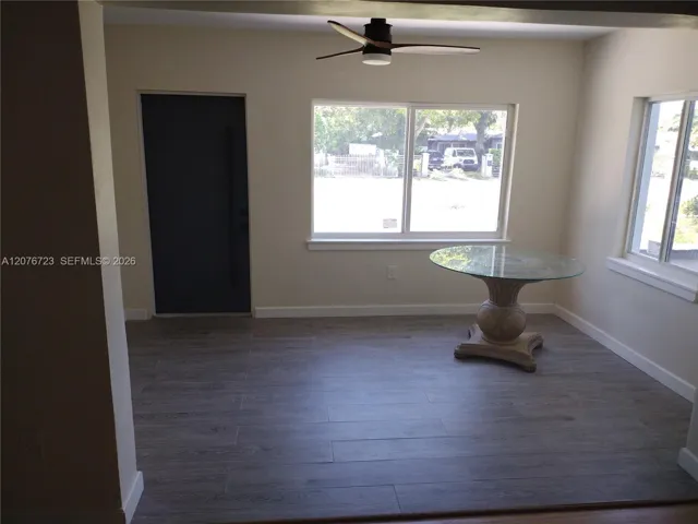 foyer/Florida room