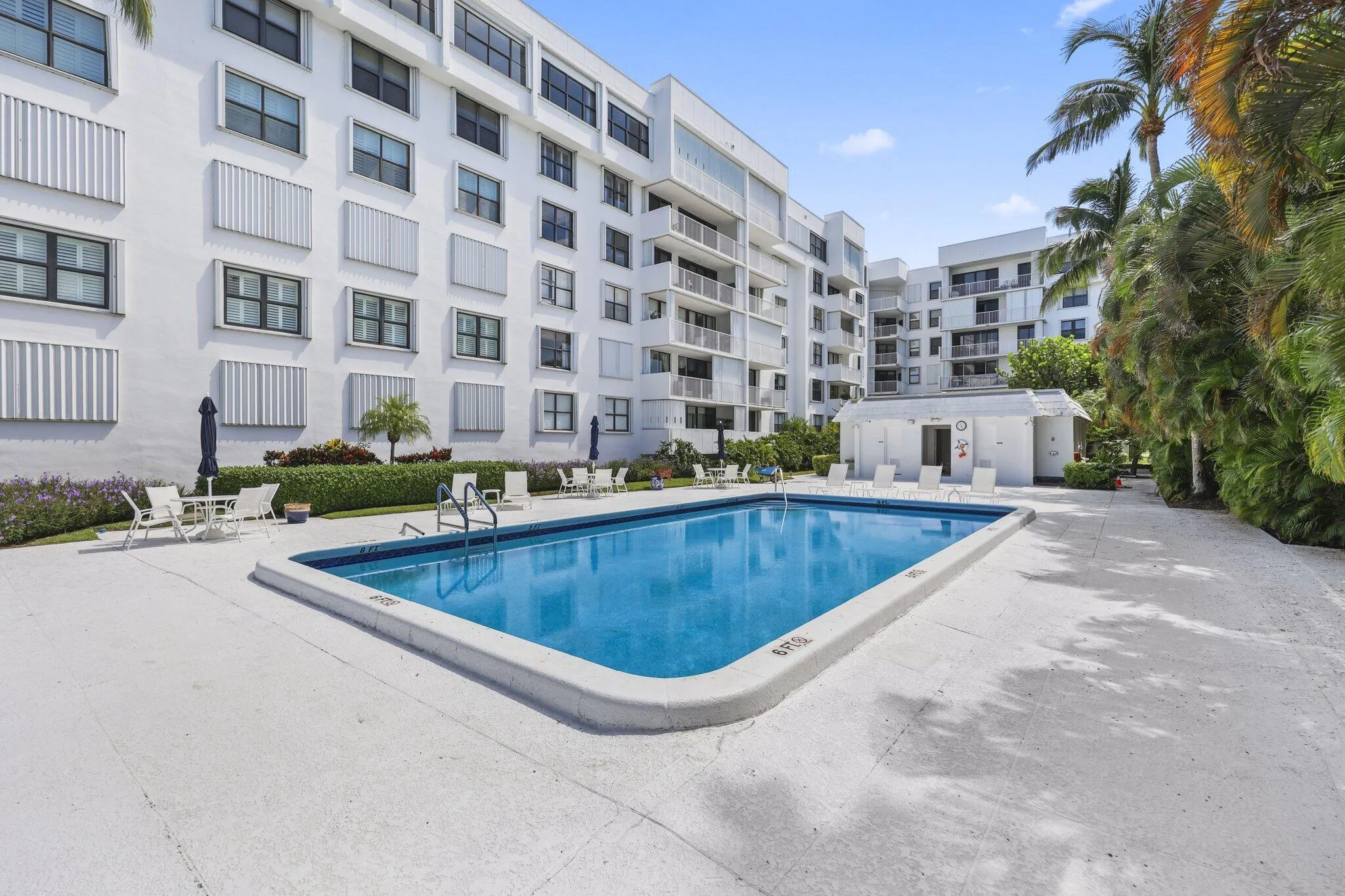2860 S Ocean Blvd - 37.jpg-SMALL