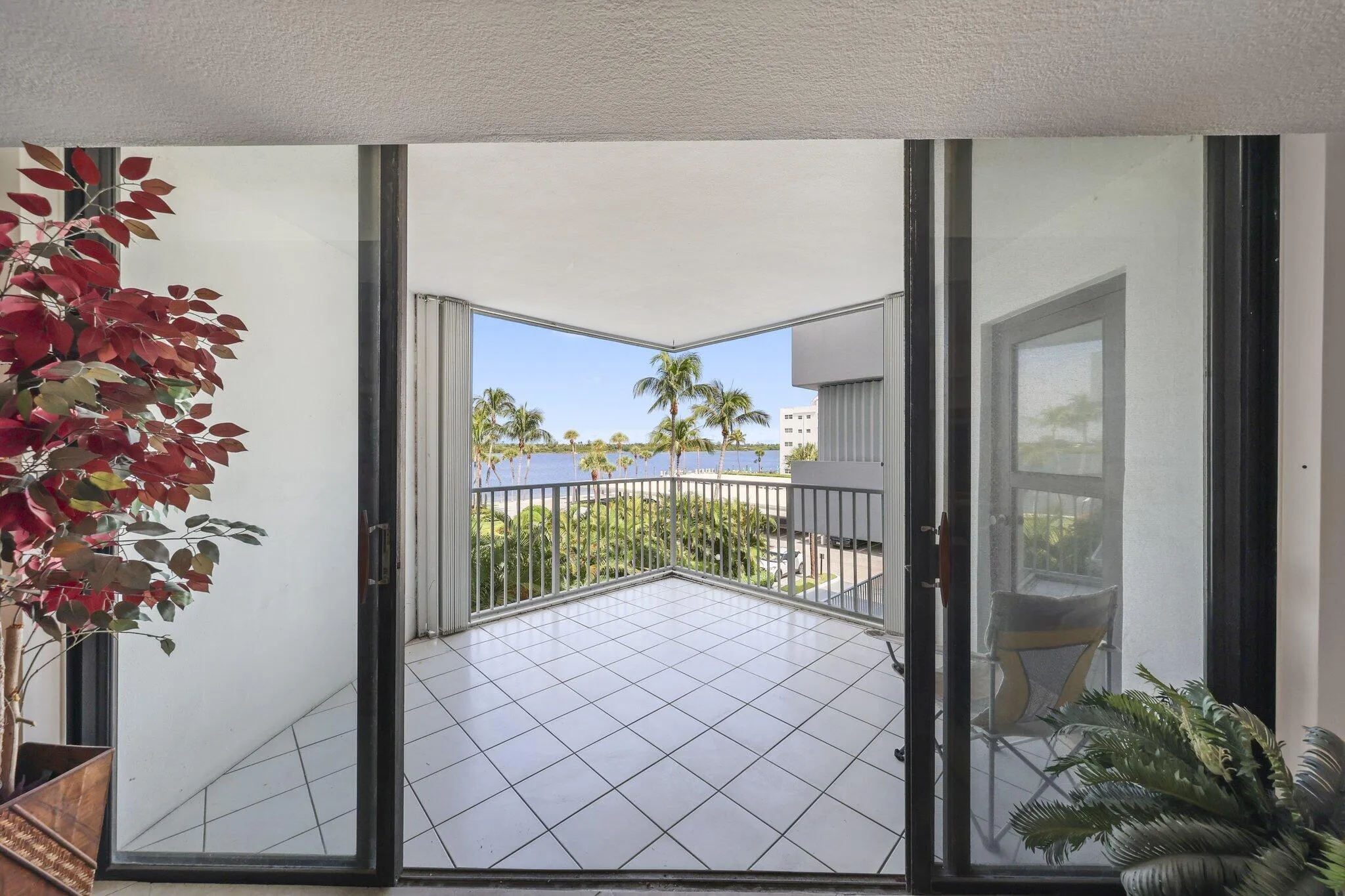2860 S Ocean Blvd - 15.jpg-SMALL
