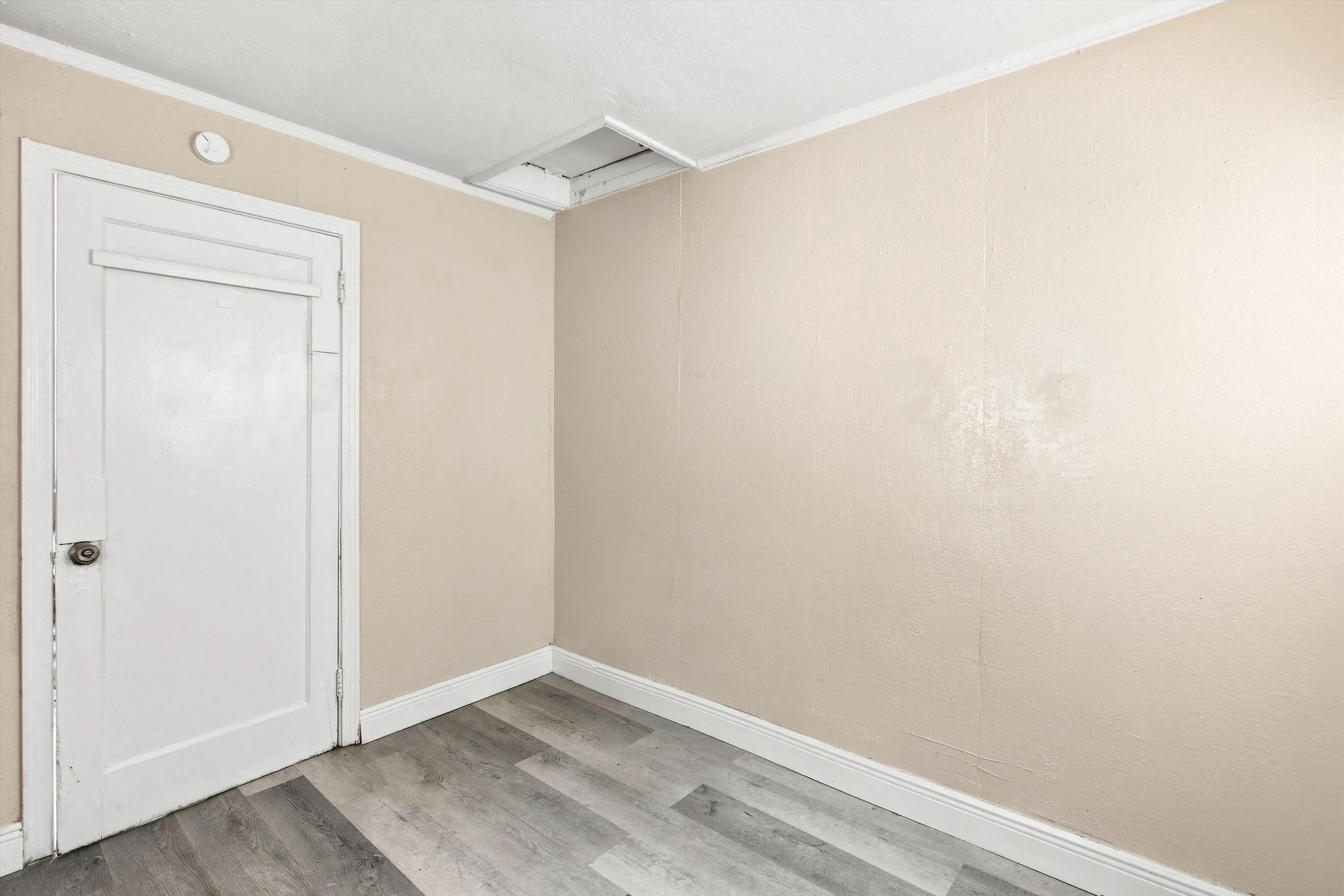 09-Property Photo 009