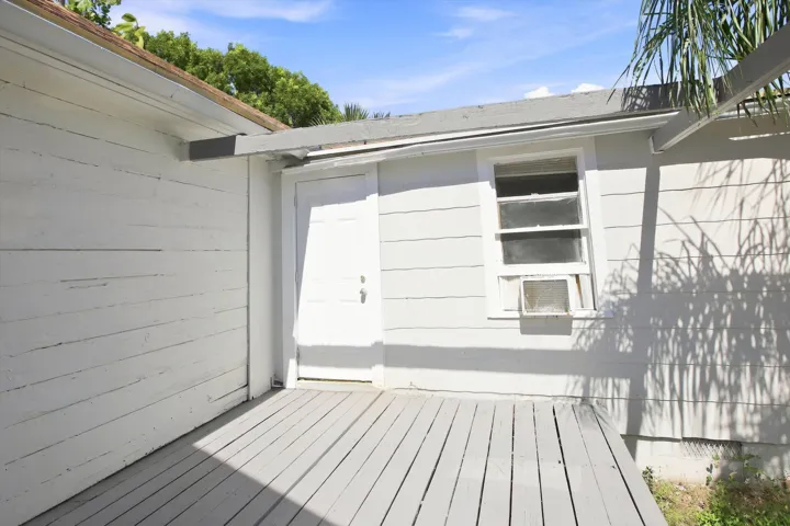 15-Property Photo 015