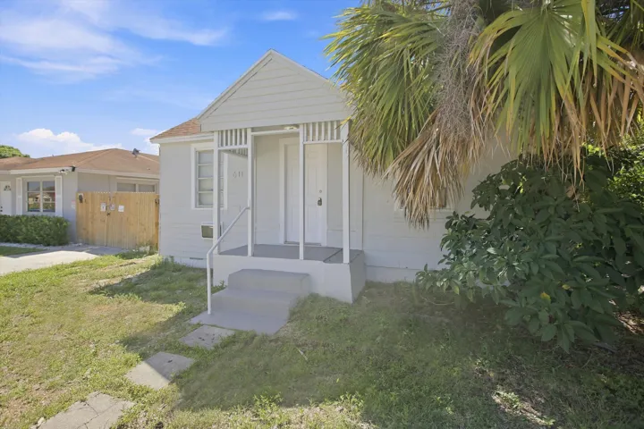 01-Property Photo 001