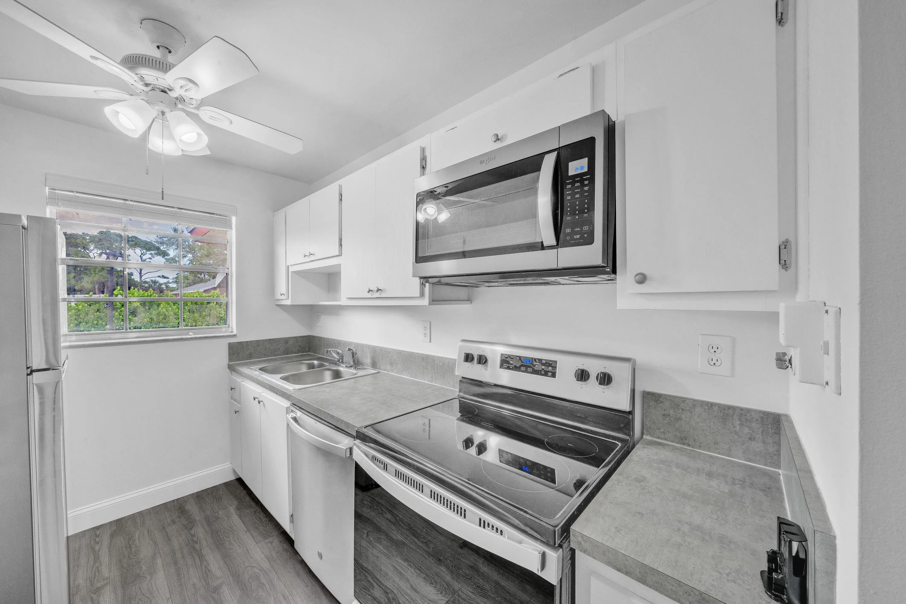 5 Kitchen (2)