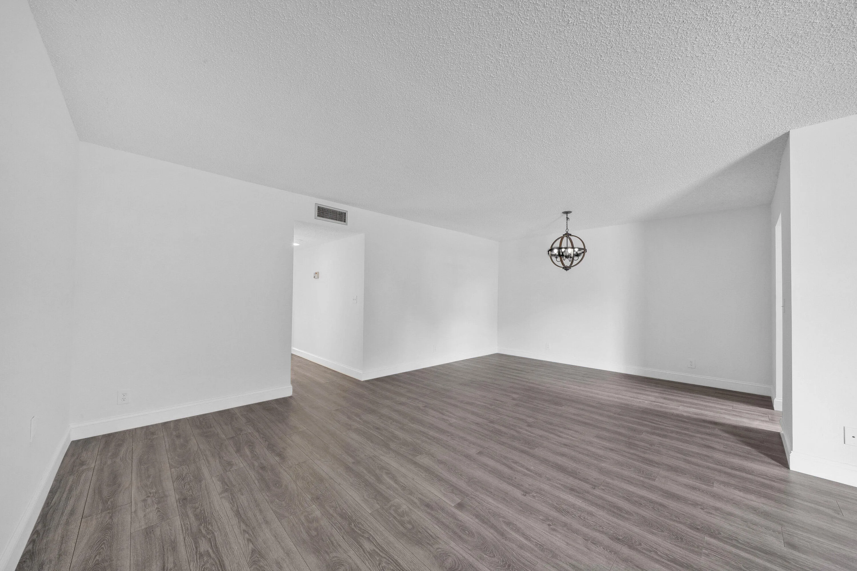 3 Living Area​​‌​​​​‌​​‌‌​‌‌​​​‌‌​‌​‌​‌​​​‌​​ (1)