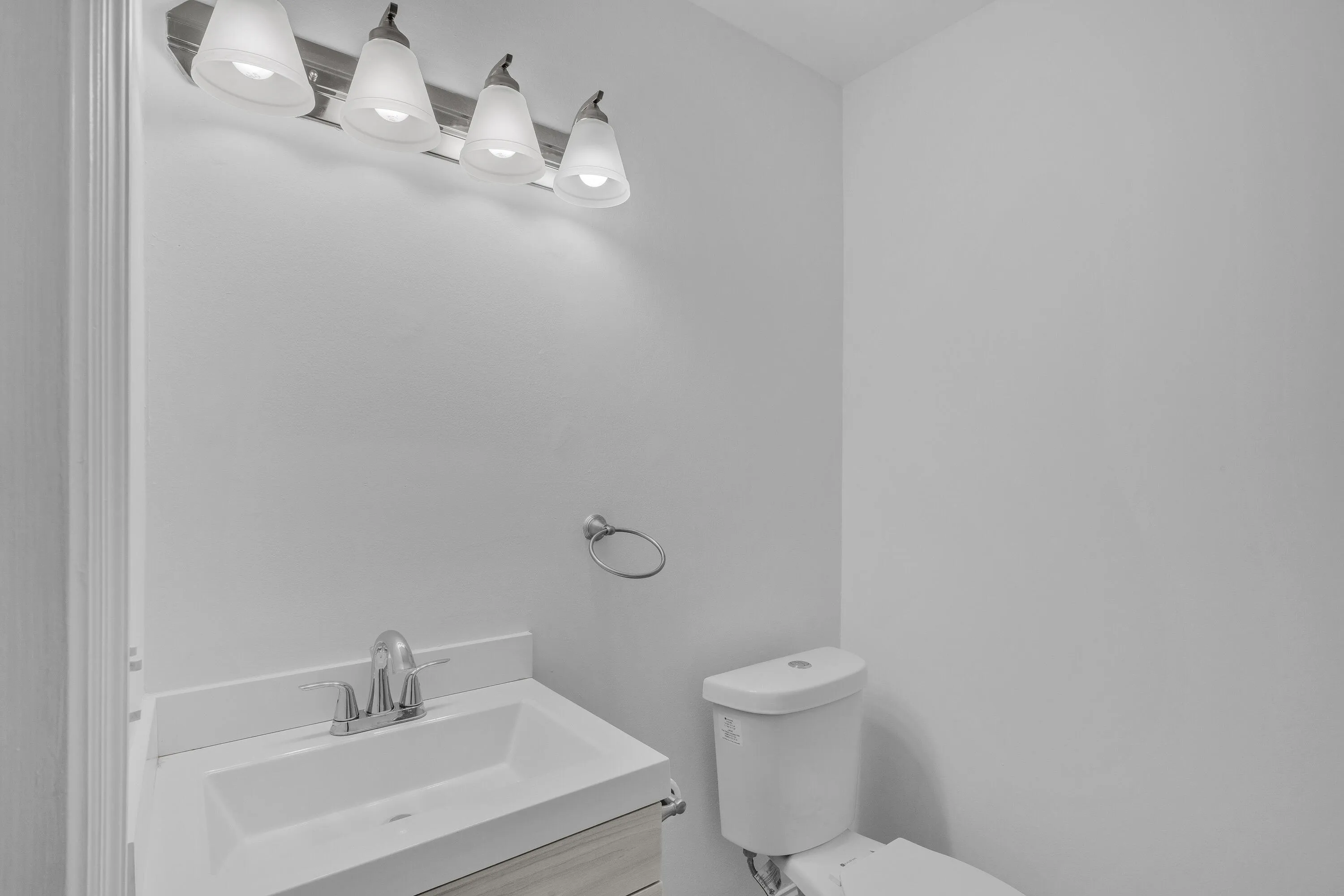 15 Guest Bathroom (1)