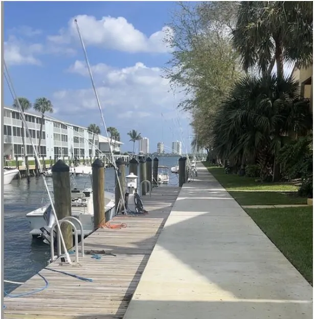 BR104 canal view