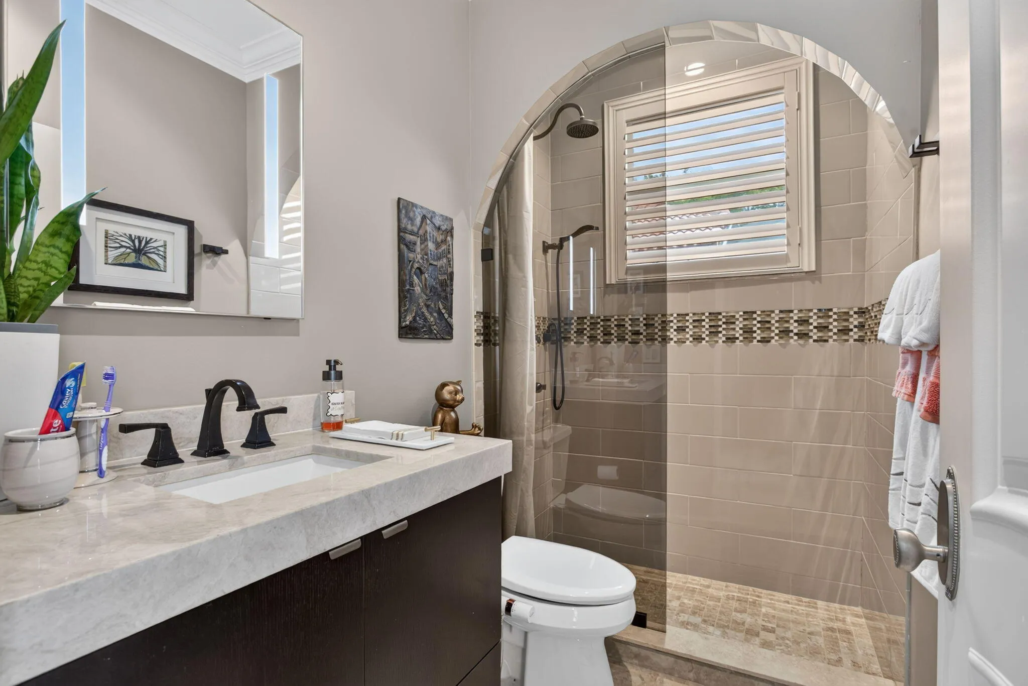 35-web-or-mls-4909-0976