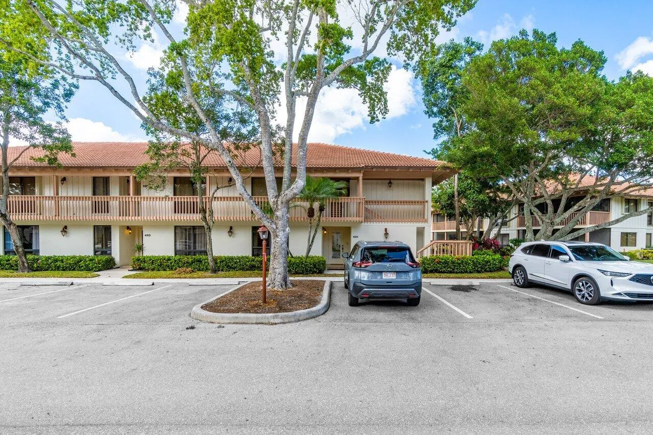 001-401BrackenWoodLaneSouth-PalmBeachGar