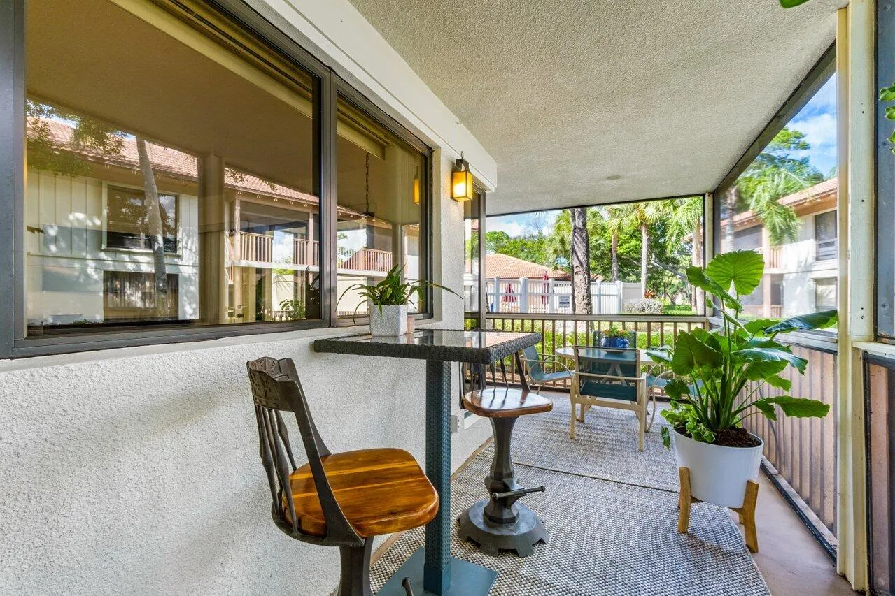 034-401BrackenWoodLaneSouth-PalmBeachGar