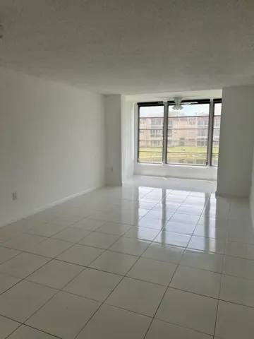 living area -s