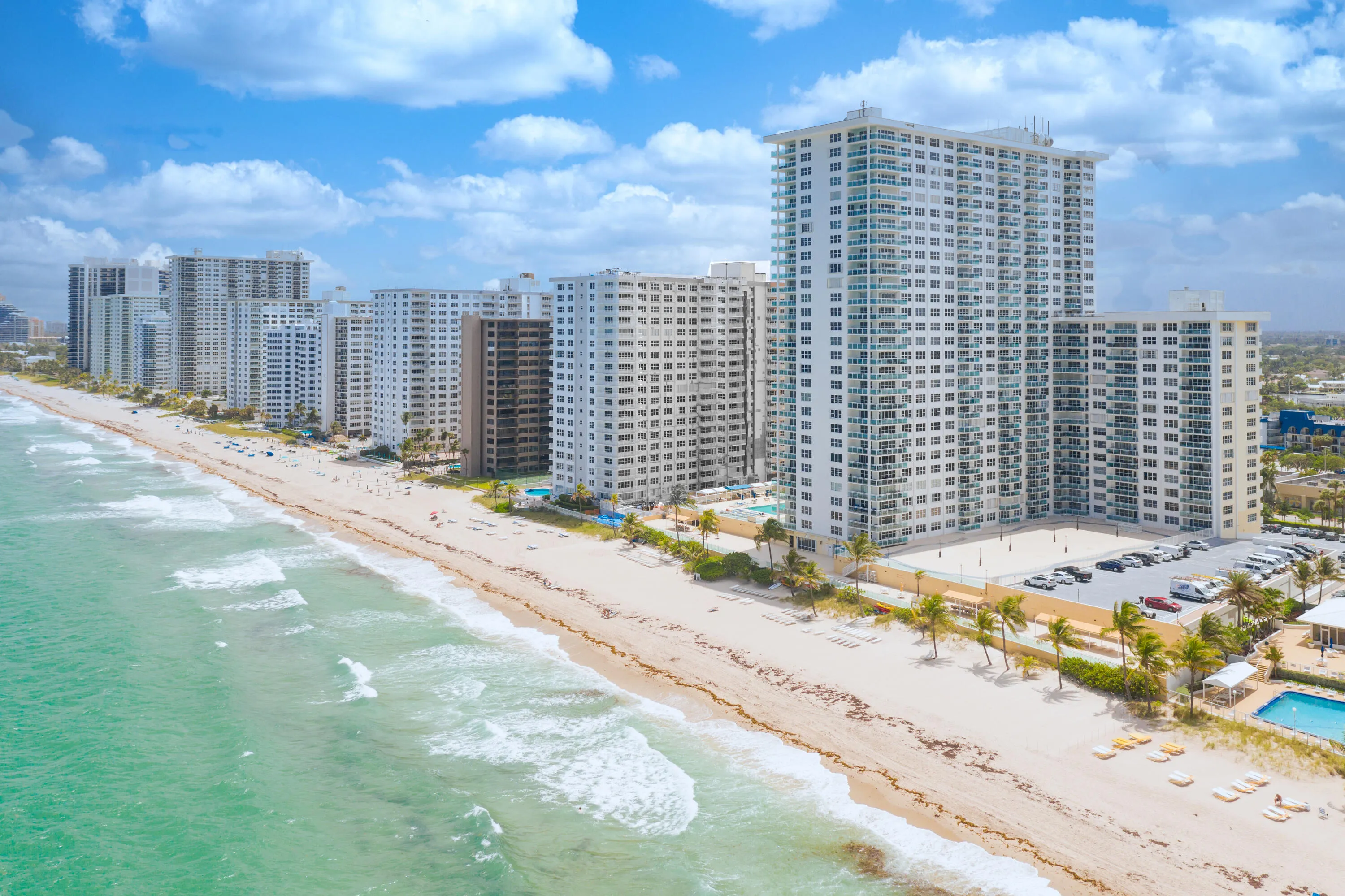 Aerial perspective of Playa del Mar and its coveted oceanfront location along Fort Lauderdale’s Galt Ocean Mile.