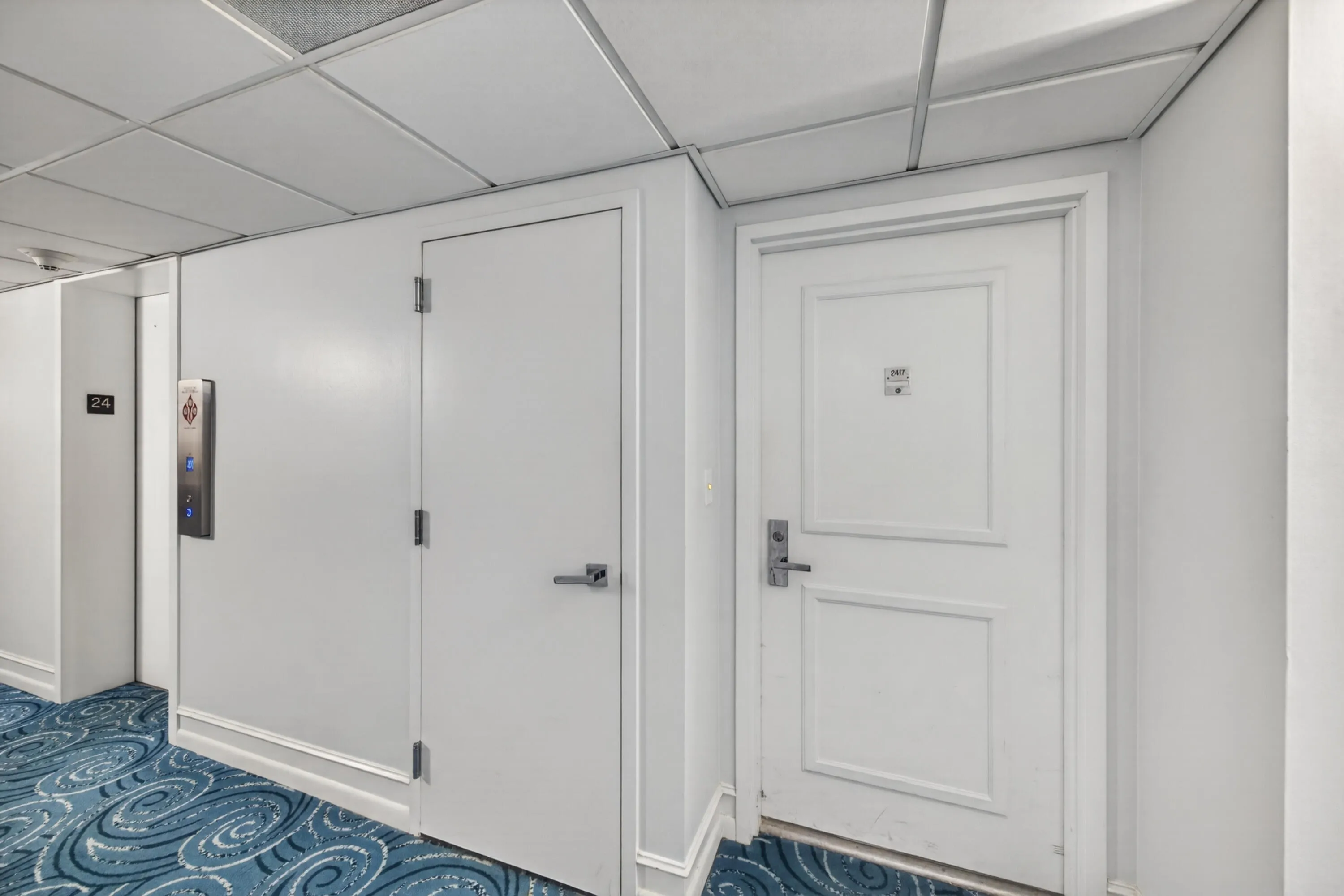 Residence 2417 is conveniently positioned near the elevator on the 24th floor.